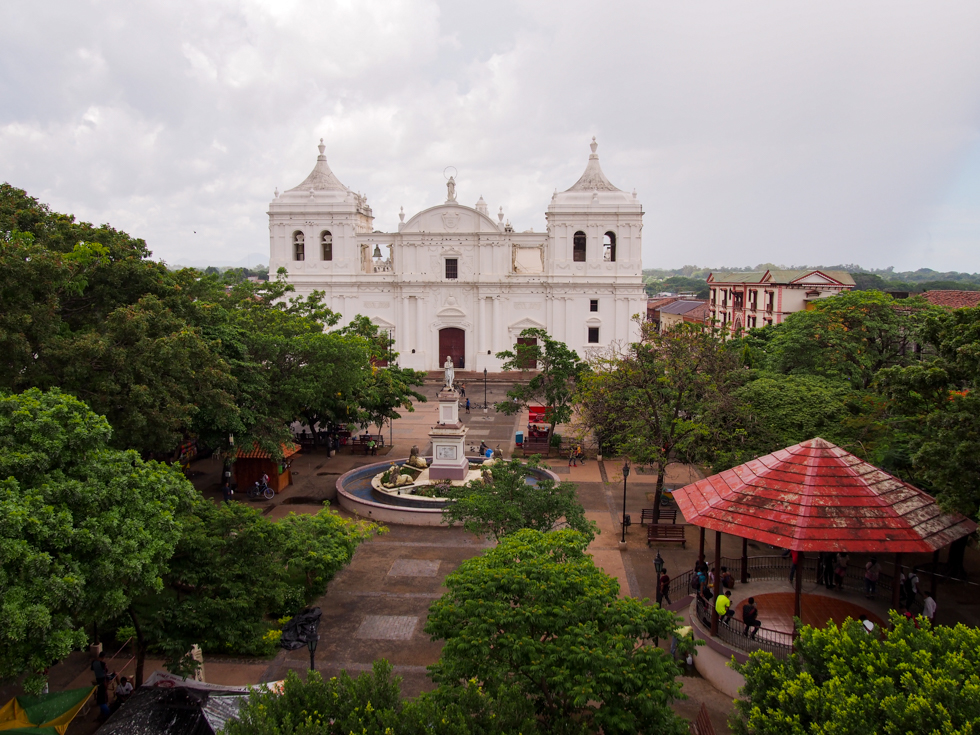View of Leon's cathedral and parque central, seen from the rooftop of museo de la revolucion