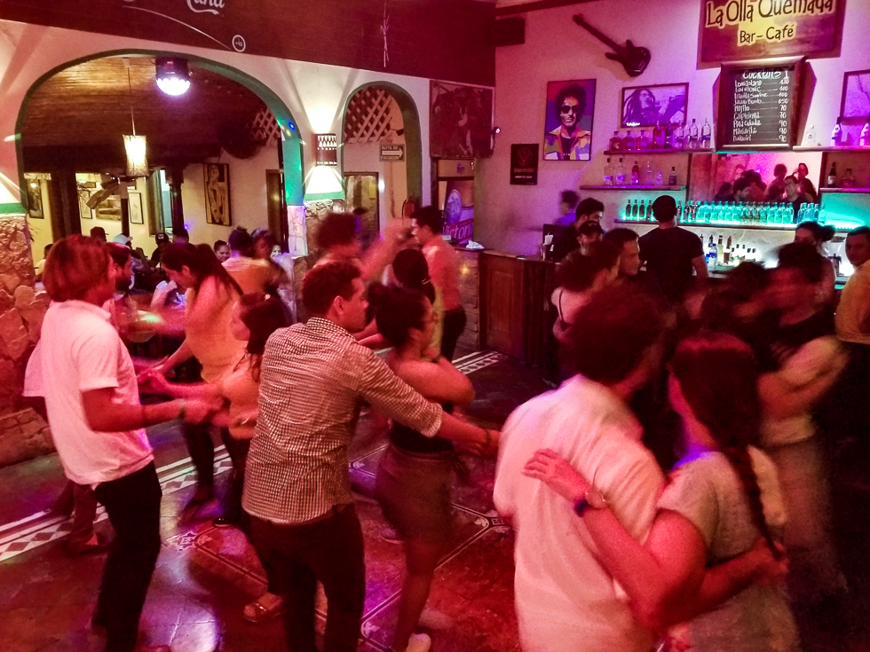 Salsa and bachata dancers in Leon, Nicaragua dancing at La Olla Quemada